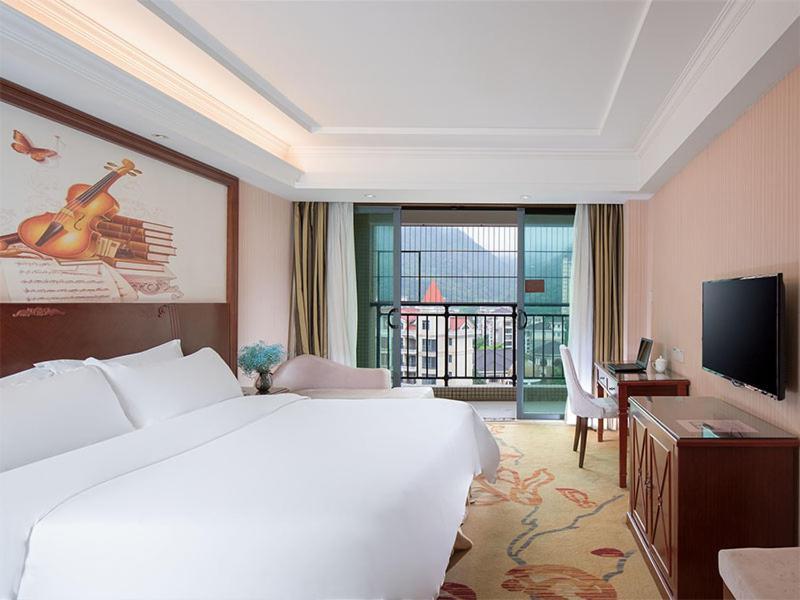 Vienna Classic Hotel Qingyuan Taihe Ancient Cave Scenic Area Dış mekan fotoğraf