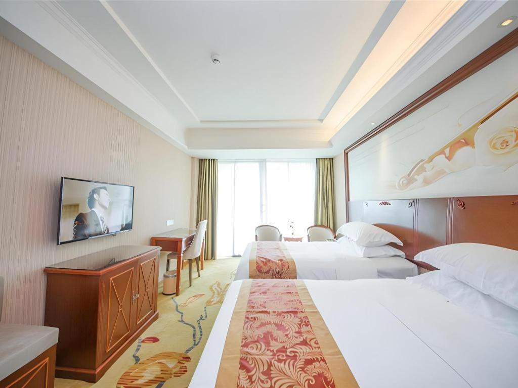 Vienna Classic Hotel Qingyuan Taihe Ancient Cave Scenic Area Dış mekan fotoğraf